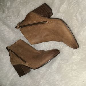 Steve Madden S. 8.5  Brown Distressed Leather Pointed Booties